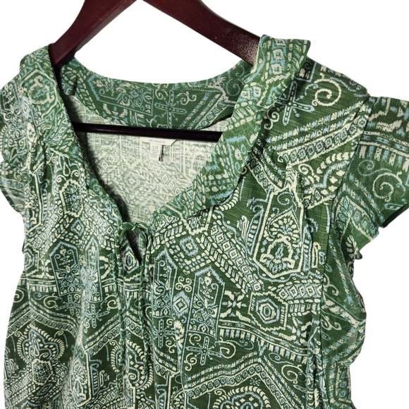 Lucky Brand Green Geometric Tribal Aztec Blouse Ruffle Sleeve V Neck Large - Picture 3 of 13